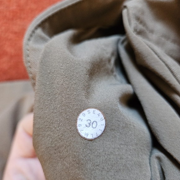 Lululemon Mens The Works ABC Shorts LM7929S Golf Warpstreme 11" Chino Tan - Picture 10 of 10